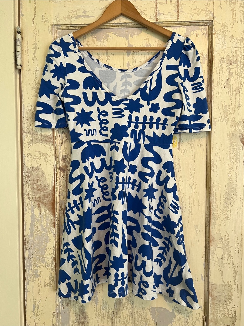 Nooworks Natalie Dress in “Dutch Garden” - Picture 2 of 3